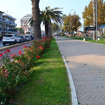 Bed and Breakfast La Casa Di Adua Порто-Сант'Ельпідіо Екстер'єр фото